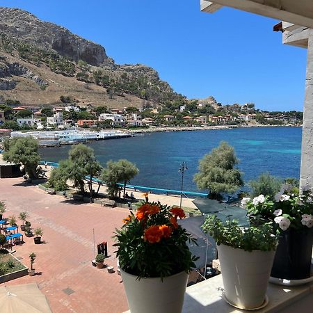La Piazzetta A Mare Holiday House Sferracavallo Exteriér fotografie